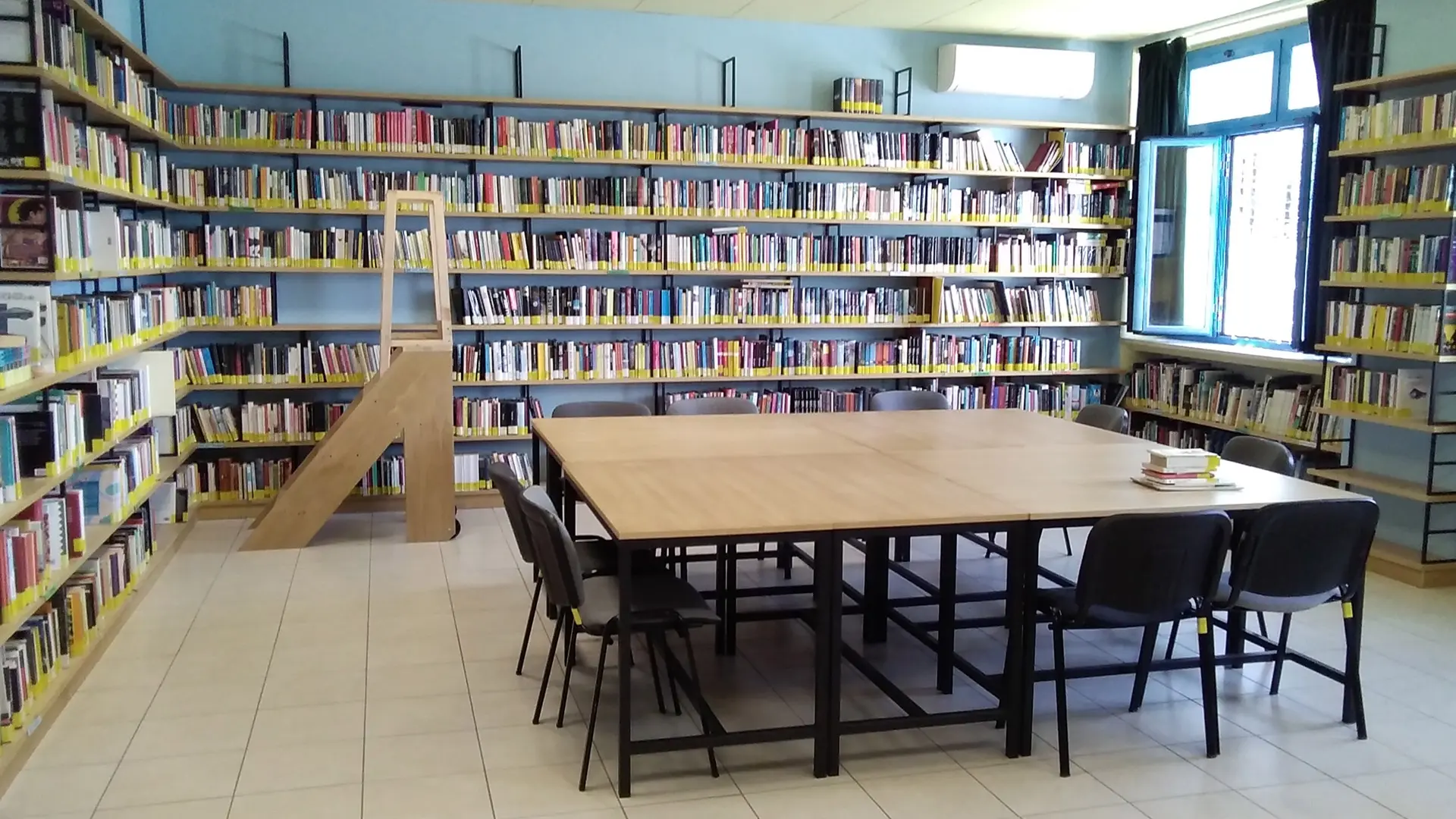Biblioteca del carcere dopo la riqualificazione degli spazi